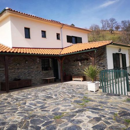 Alojamento Local Madre De Cima Vinhais Exterior foto